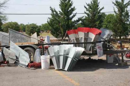 Batavia, Ill. Holds International Windmillers Trade Fair Image